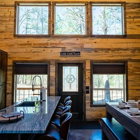 The Big Tex Luxury Cabin Is Epic Broken Bow Bagian luar foto