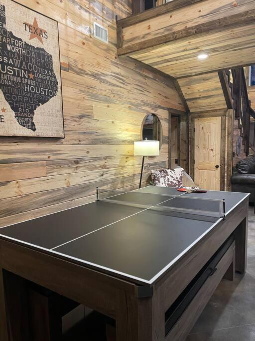 The Big Tex Luxury Cabin Is Epic Broken Bow Bagian luar foto