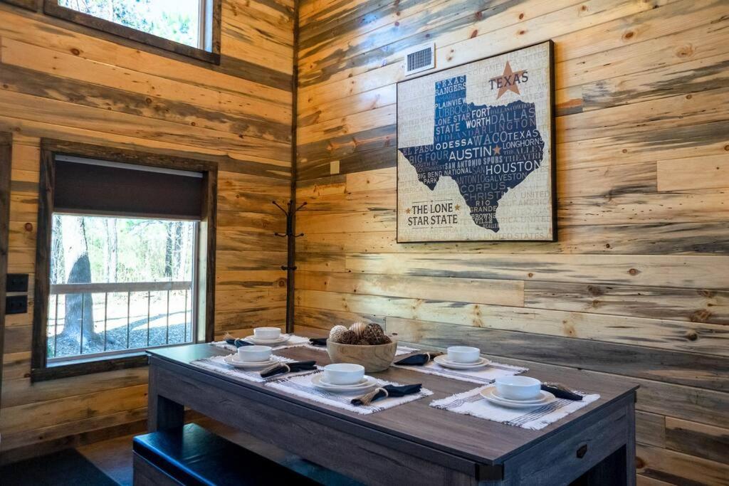 The Big Tex Luxury Cabin Is Epic Broken Bow Bagian luar foto