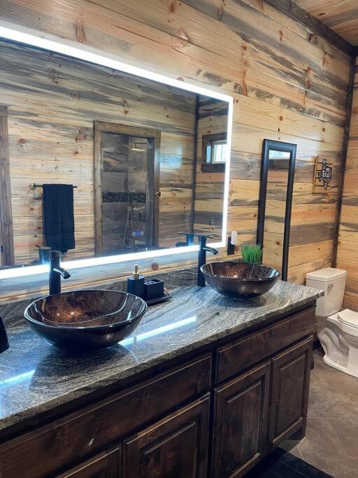 The Big Tex Luxury Cabin Is Epic Broken Bow Bagian luar foto